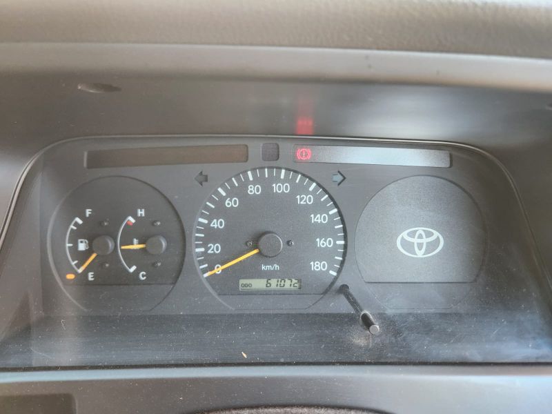  29123  TOYOTA HIACE  1998  