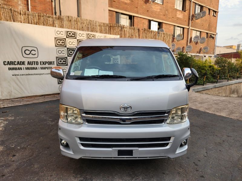  29130  TOYOTA HIACE  2010 