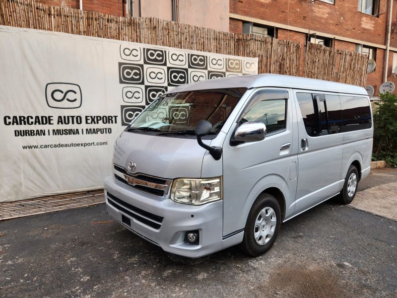 29130  TOYOTA HIACE  2010