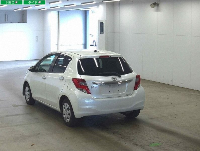  29133  TOYOTA VITZ  2016  
