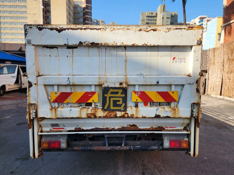  29136  HINO DUTRO  2014  