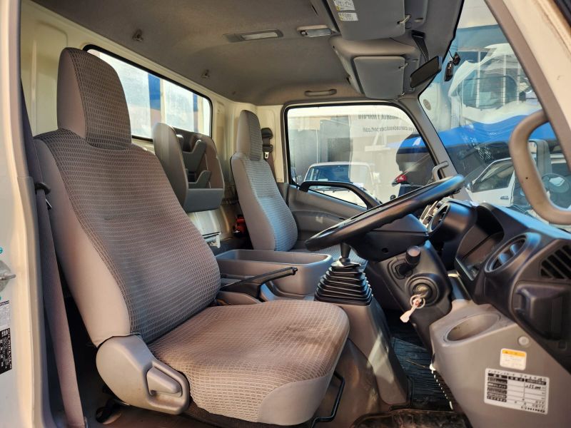  29136  HINO DUTRO  2014  