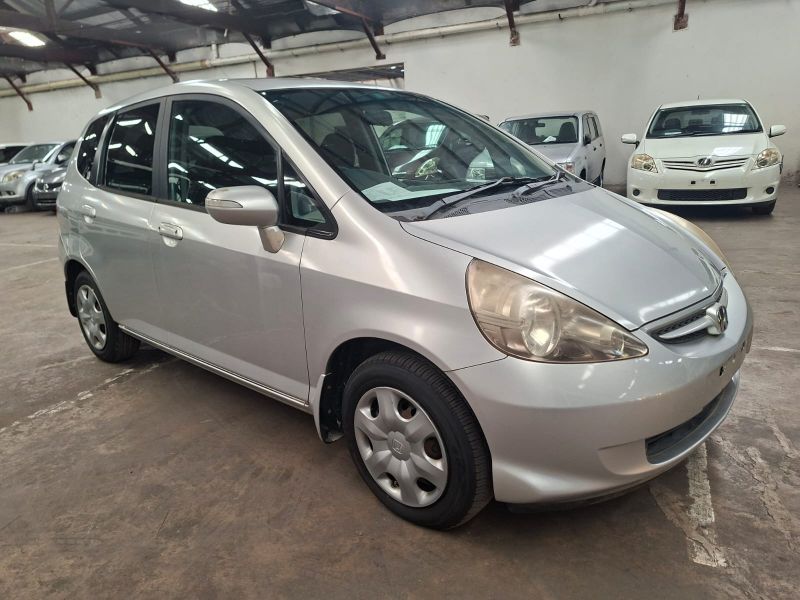  29141  HONDA FIT  2006  