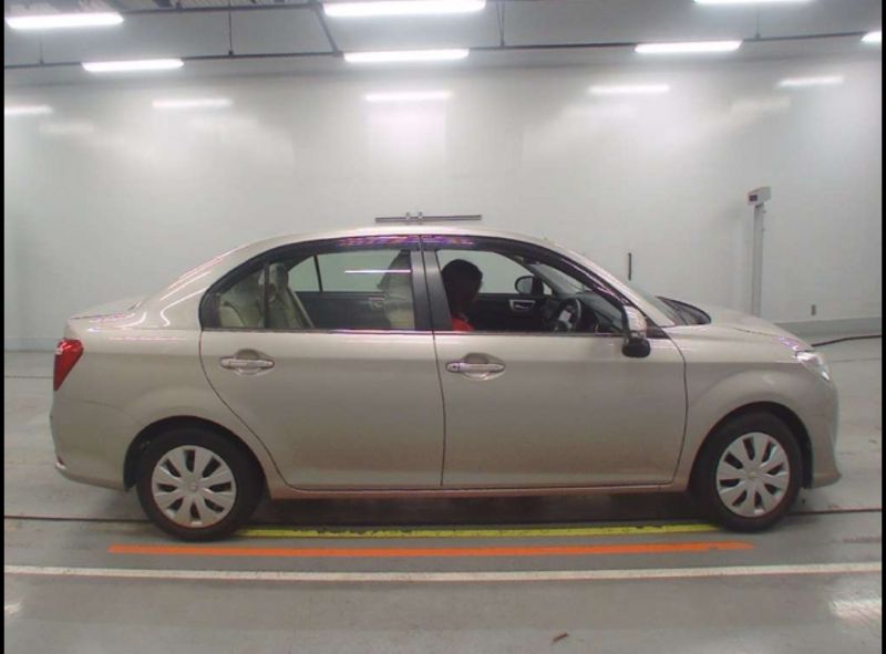  29143  TOYOTA COROLLA AXIO  2017  