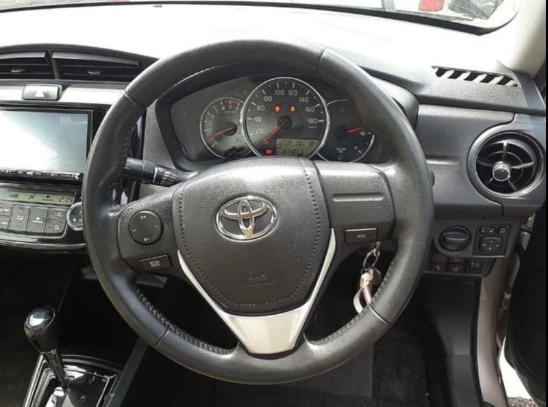 29143  TOYOTA COROLLA AXIO  2017  