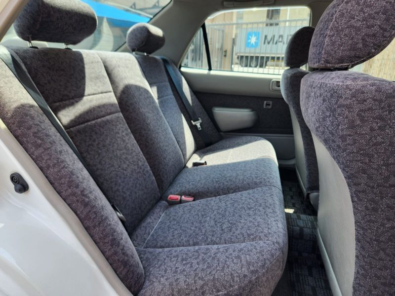  29144  TOYOTA COROLLA  2000  