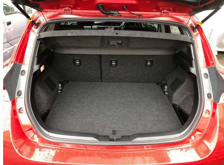  29145  TOYOTA AURIS  2016  