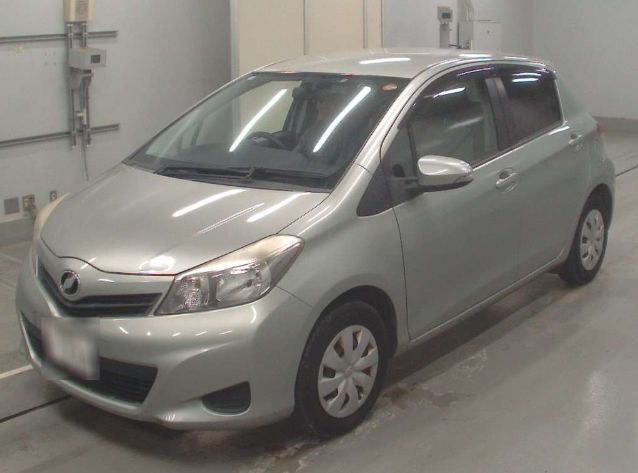  29152  TOYOTA VITZ  2012  