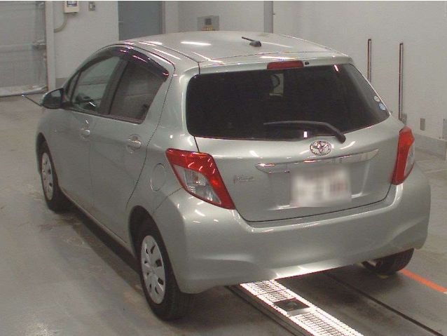  29152  TOYOTA VITZ  2012  