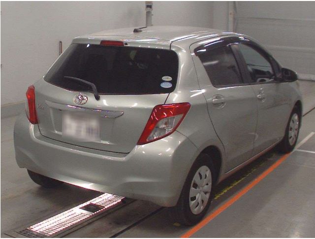  29152  TOYOTA VITZ  2012  