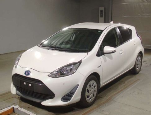  29175  TOYOTA AQUA  2017  