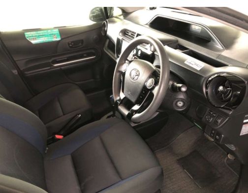  29175  TOYOTA AQUA  2017  
