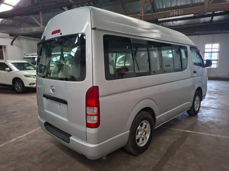 29176  TOYOTA HIACE -V  2008