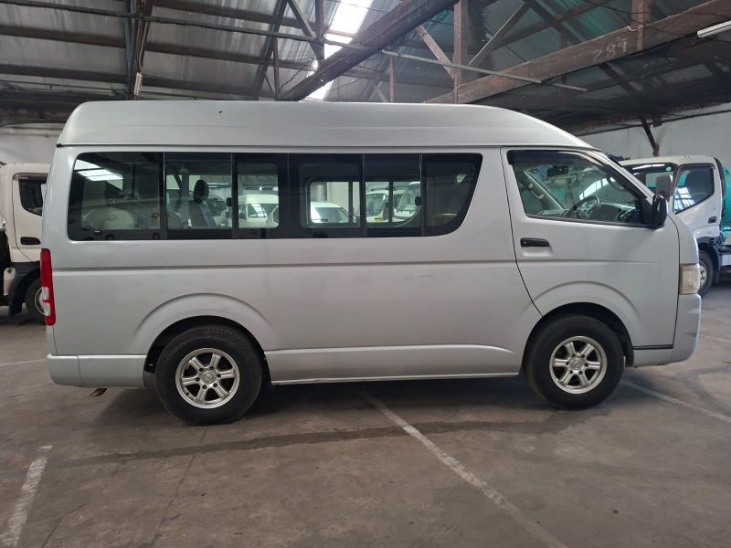 29176  TOYOTA HIACE -V  2008
