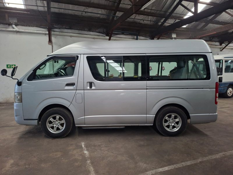29176  TOYOTA HIACE -V  2008