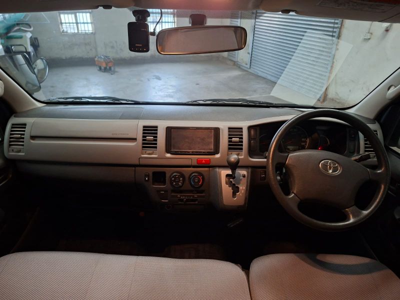 29176  TOYOTA HIACE -V  2008