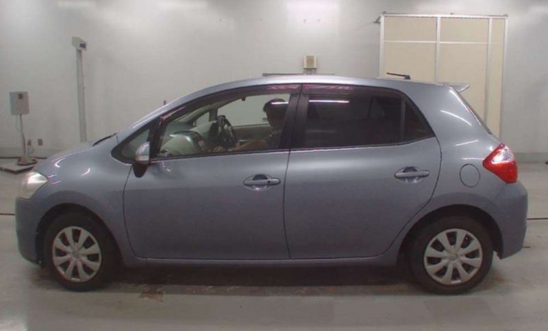  29177  TOYOTA AURIS  2011  