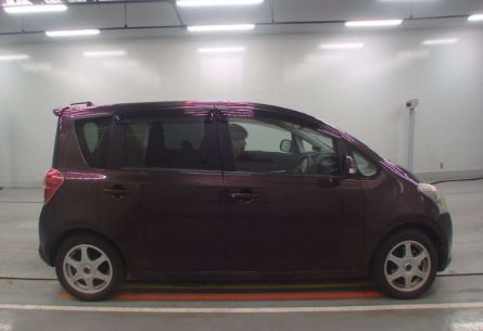  29179  TOYOTA RACTIS  2010  