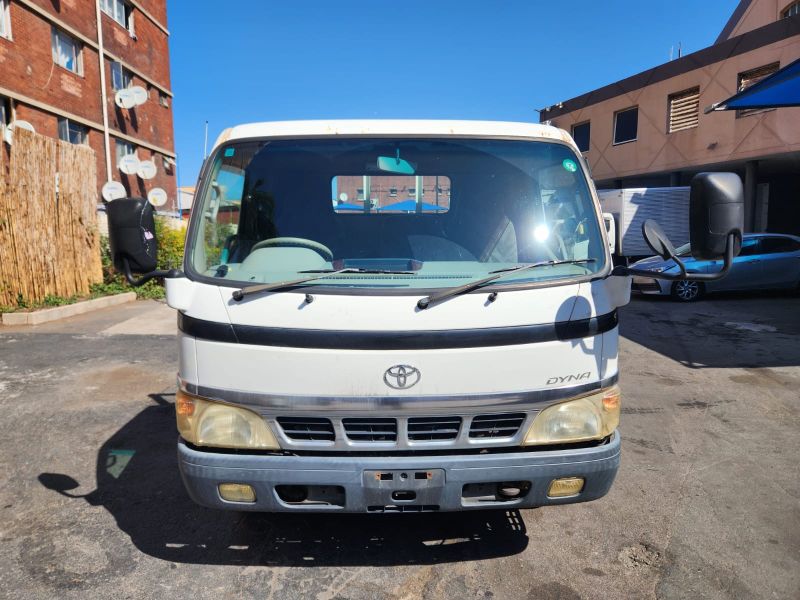 29185 TOYOTA DYNA 2003