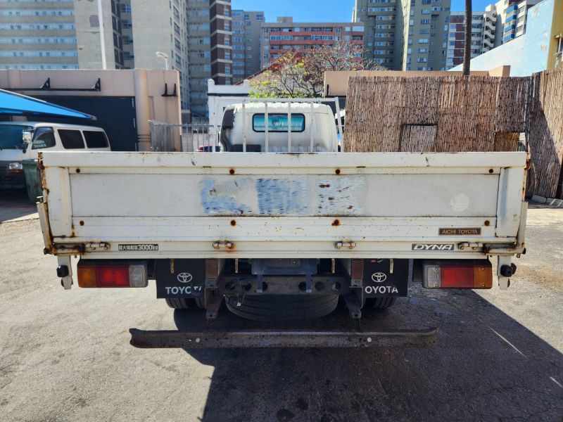 29185  TOYOTA DYNA  2003