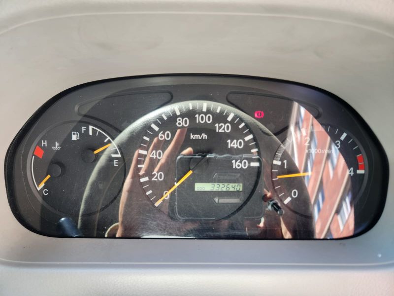 29185  TOYOTA DYNA  2003