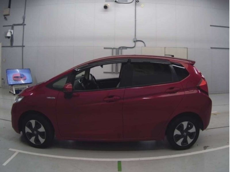  29186  HONDA FIT  2016  
