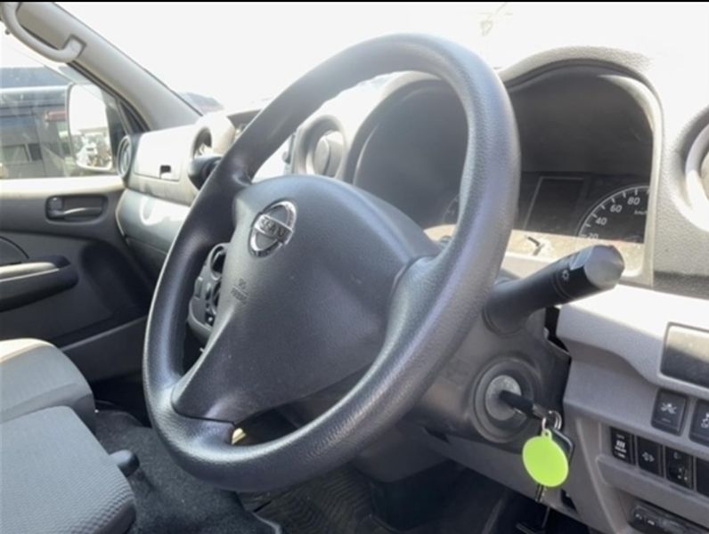  29189  NISSAN CARAVAN  2018  