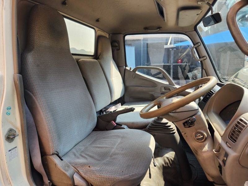 29192  TOYOTA DYNA  2003