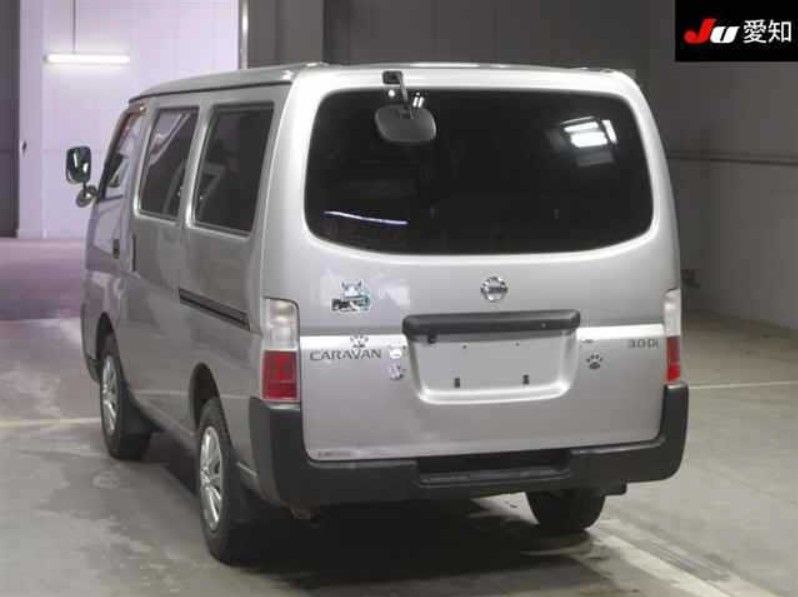  29196  NISSAN CARAVAN  2002  