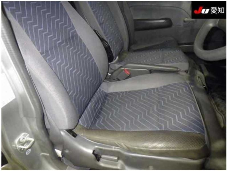  29196  NISSAN CARAVAN  2002  