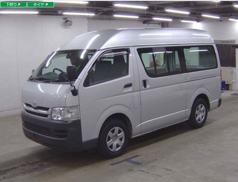  29198  TOYOTA HIACE  2010  