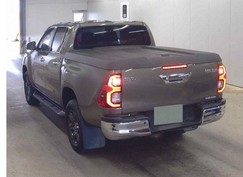  29204  TOYOTA HILUX  2021  