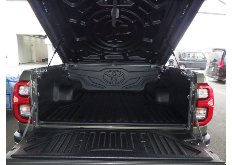  29204  TOYOTA HILUX  2021  