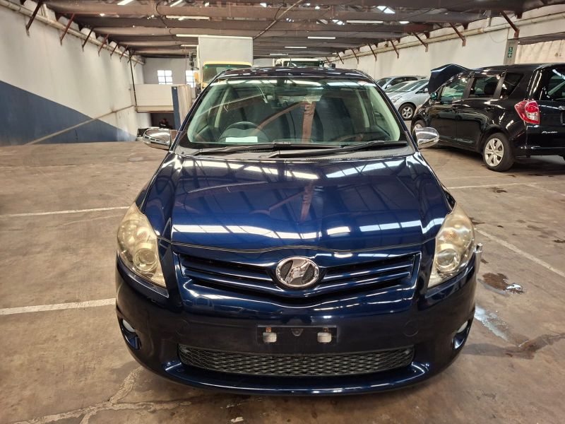 29210 TOYOTA AURIS 2012