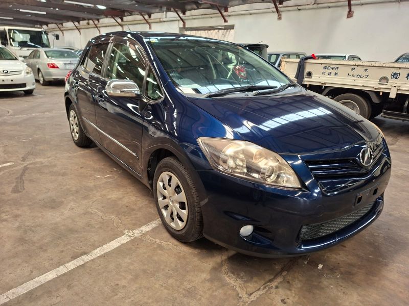  29210  TOYOTA AURIS  2012  