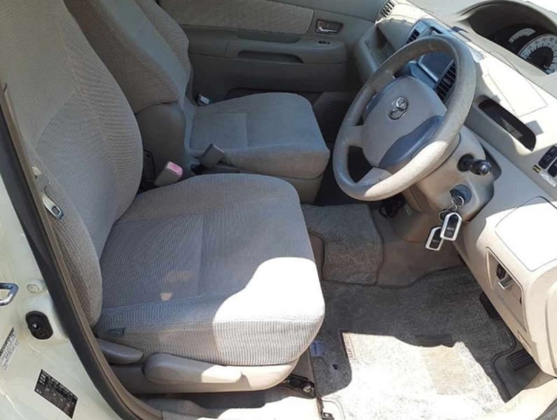  29211  TOYOTA RAUM  2005  