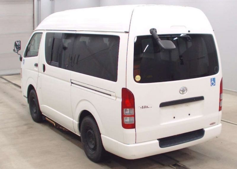  29216  TOYOTA HIACE -V  2005  