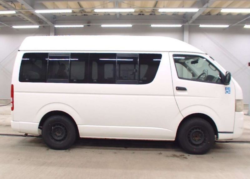  29216  TOYOTA HIACE -V  2005  