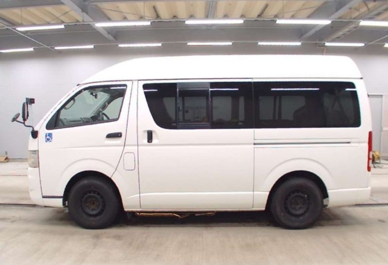  29216  TOYOTA HIACE -V  2005  