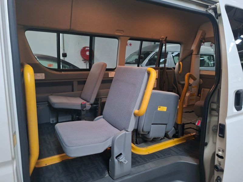  29216  TOYOTA HIACE -V  2005  