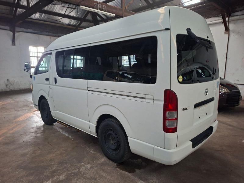  29216  TOYOTA HIACE -V  2005  