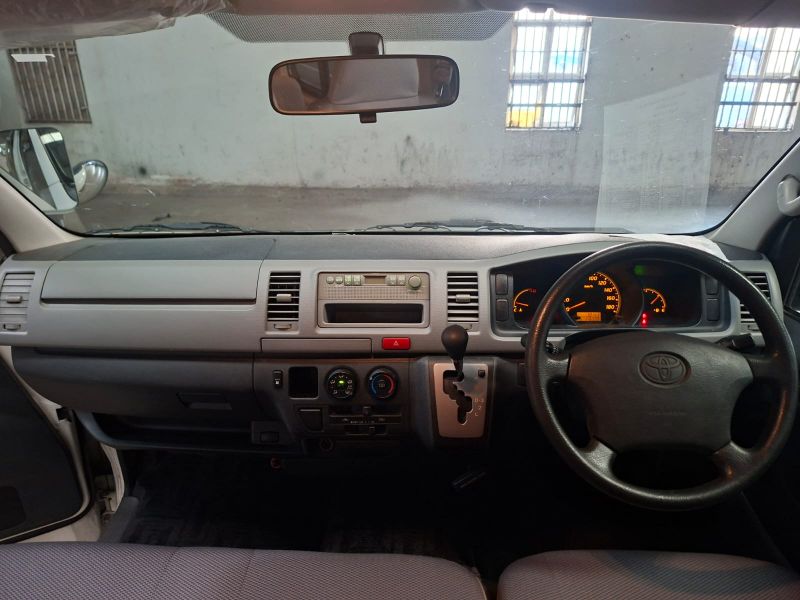  29216  TOYOTA HIACE -V  2005  