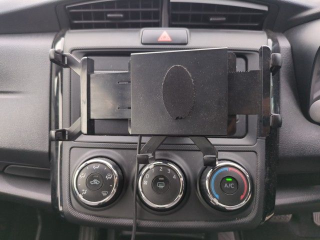  29219  TOYOTA COROLLA AXIO  2017  