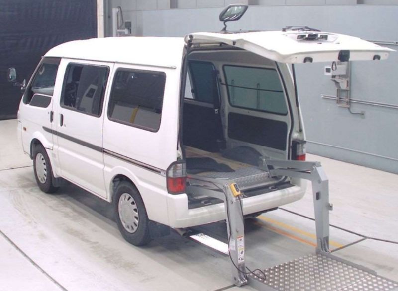  29220  MAZDA BONGO  2017  