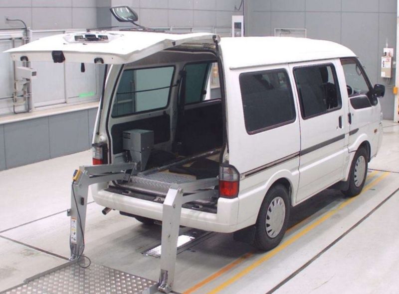  29220  MAZDA BONGO  2017  