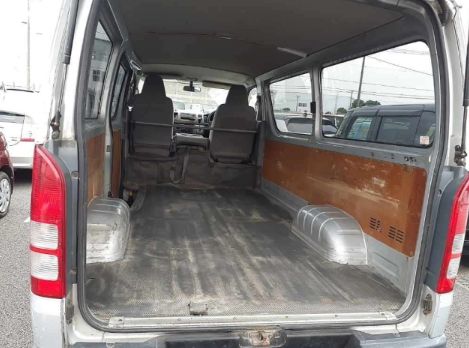  29221  TOYOTA REGIUS  2006  