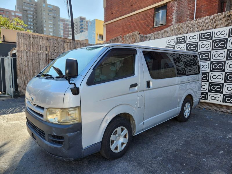  29221  TOYOTA REGIUS  2006 