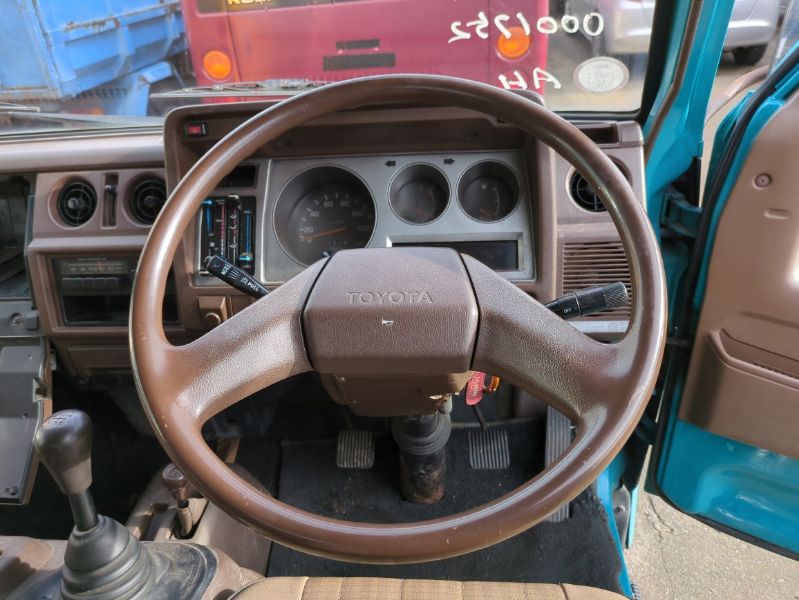  29222  TOYOTA DYNA  1990  