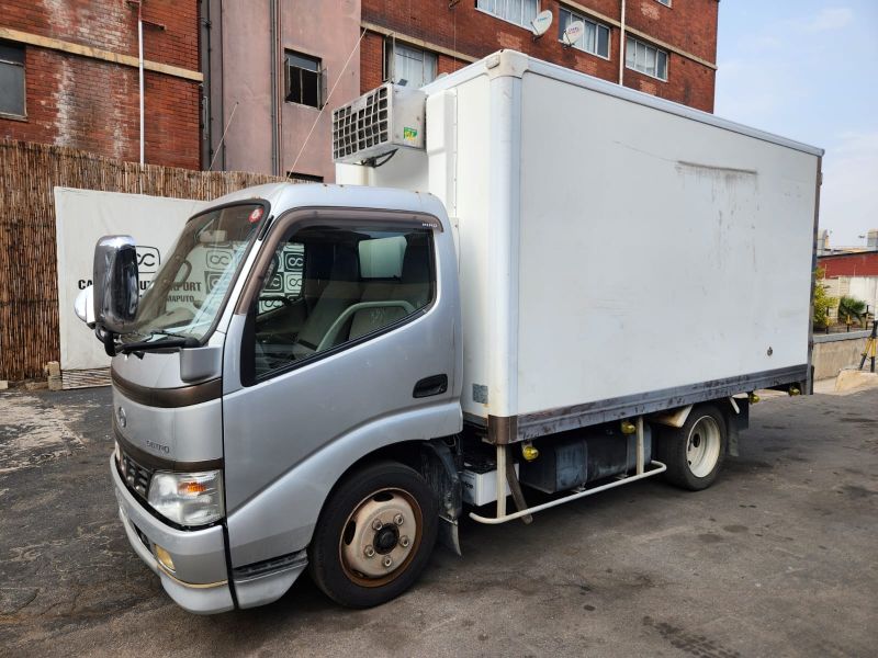 29228  HINO DUTRO  2003