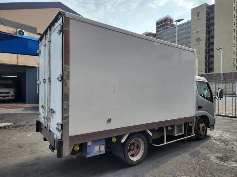 29228  HINO DUTRO  2003